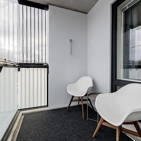 Apartment Sleepwell Rauha With Private Sauna And Parking トゥルク エクステリア 写真