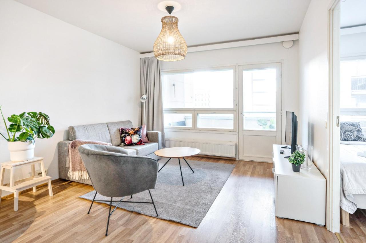 Apartment Sleepwell Rauha With Private Sauna And Parking トゥルク エクステリア 写真