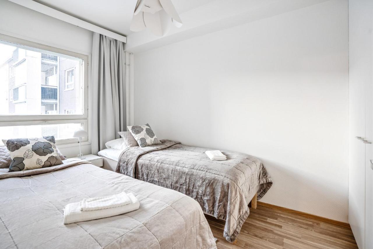 Apartment Sleepwell Rauha With Private Sauna And Parking トゥルク エクステリア 写真