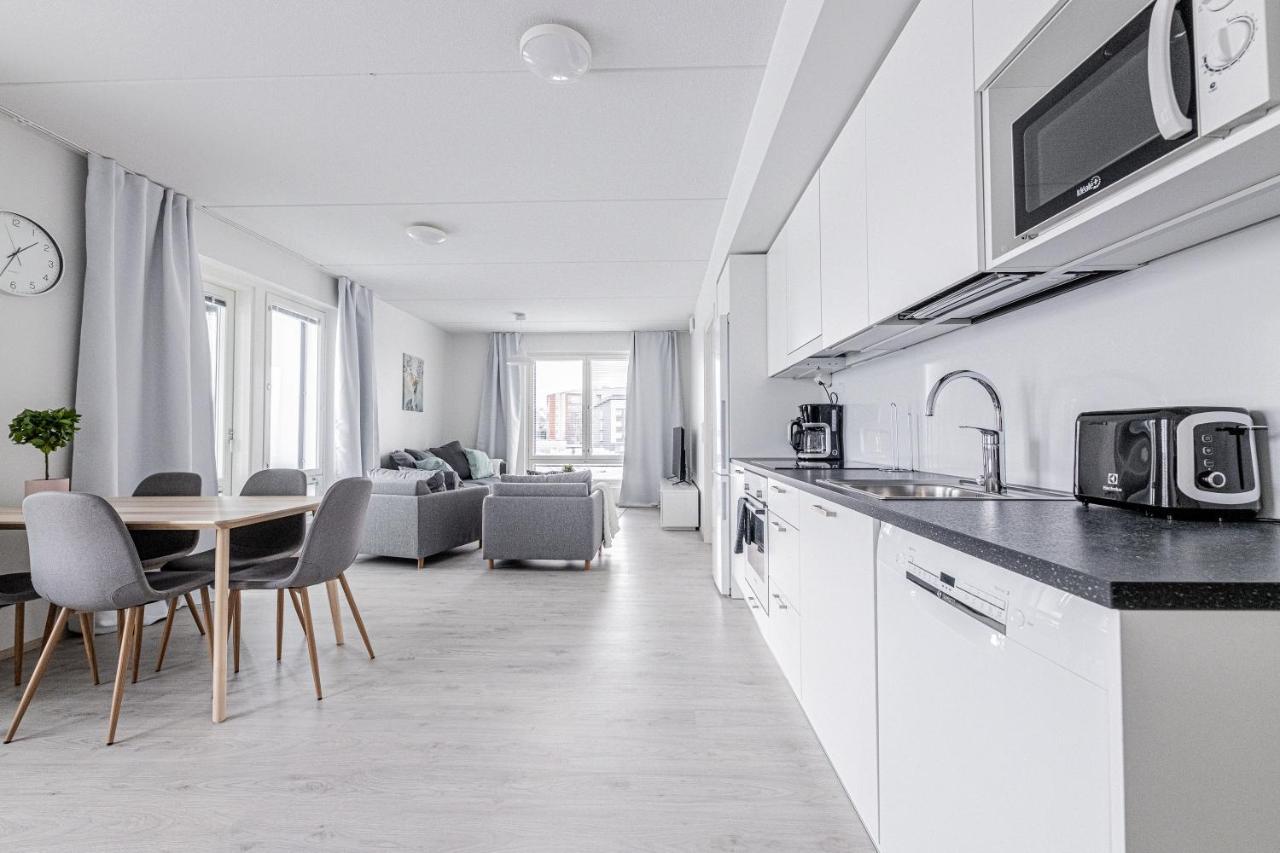 Apartment Sleepwell Rauha With Private Sauna And Parking トゥルク エクステリア 写真