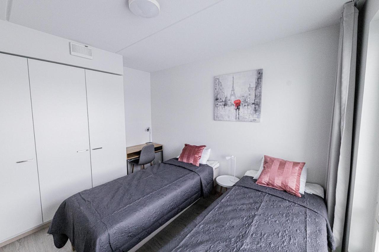 Apartment Sleepwell Rauha With Private Sauna And Parking トゥルク エクステリア 写真