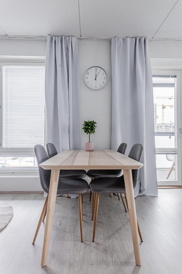 Apartment Sleepwell Rauha With Private Sauna And Parking トゥルク エクステリア 写真